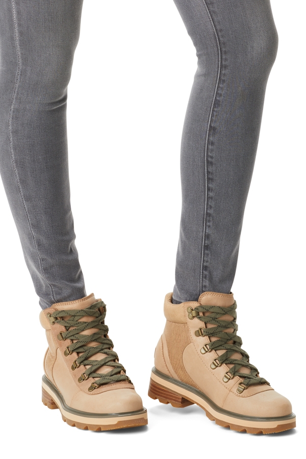 Sorel Tan Short Laced Up Hiker Boot