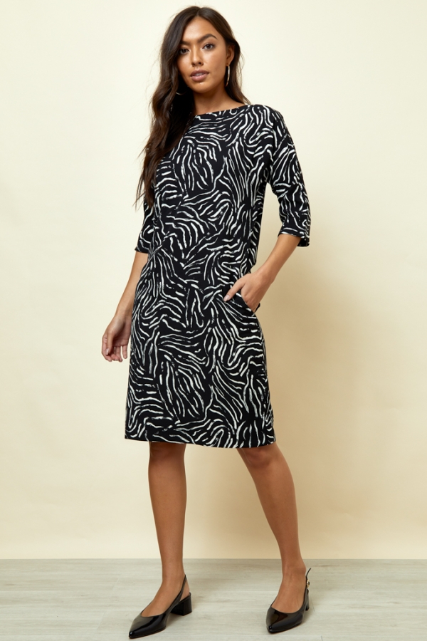 Black & White Etch Print Shift Dress