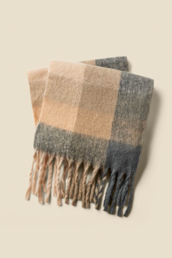 Blue Check Scarf With Tassels