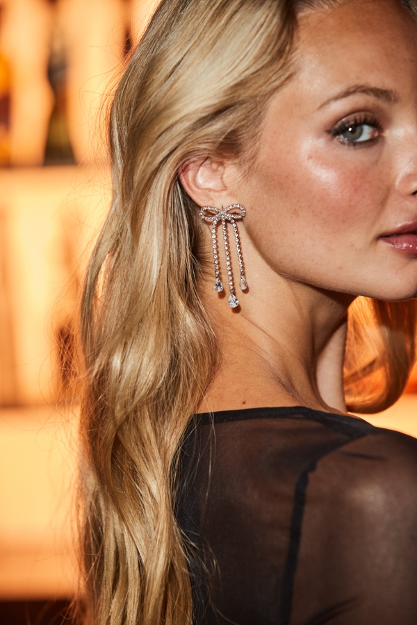 Silver Bow Diamante Detail Earring