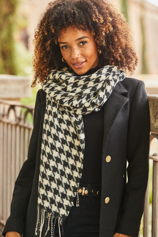 Black White Houndstooth Print Scarf