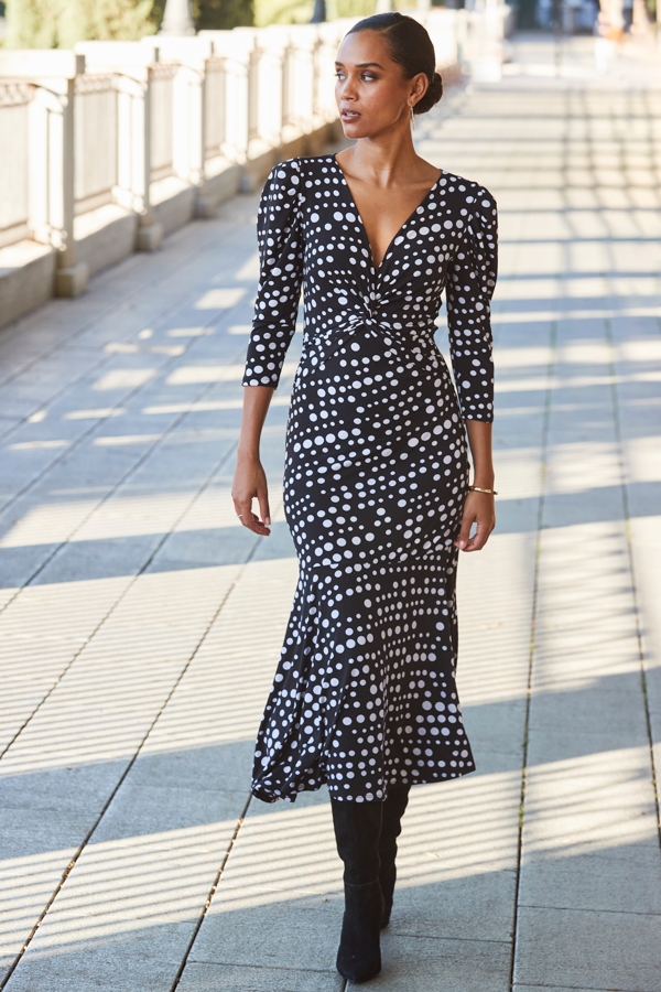 Black & White Abstract Print Twist Front Ruched Sleeve Fit & Flare Dress