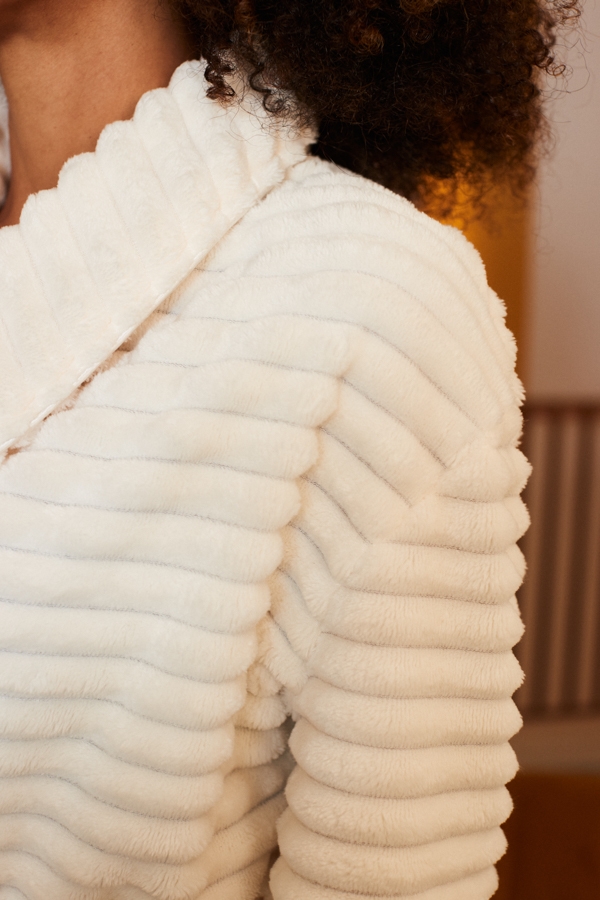 Crème Luxe Fluffy Dressing Gown