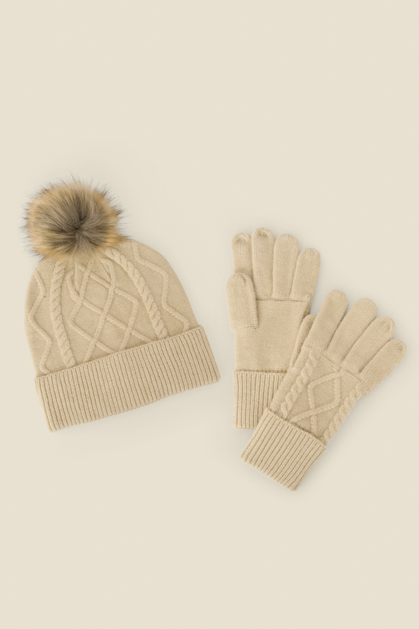 Natural Cable Knit Bobble Hat