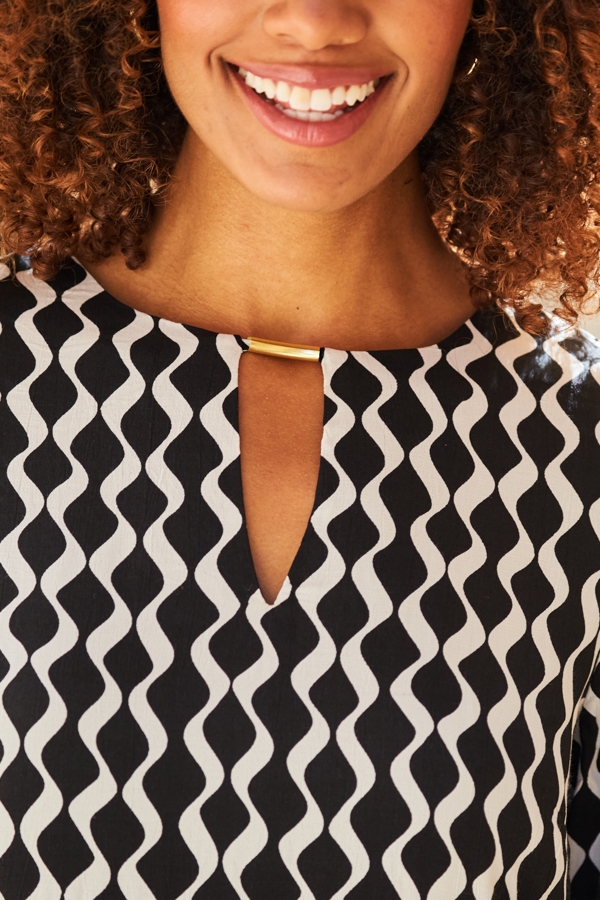 Black & White Geometric Print Tab Detail Shift Dress