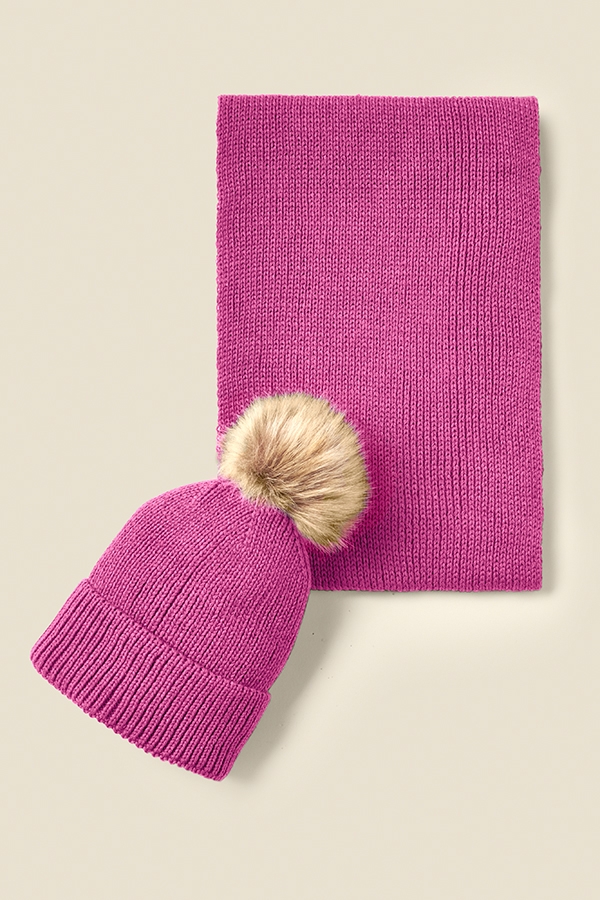 Penny Bright Pink Rib Knitted Snood