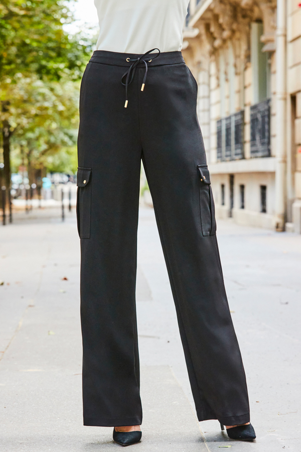 Black Wide Leg Cargo Trousers With Pocket Detail