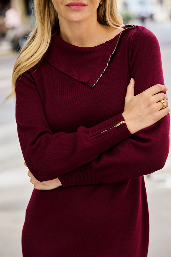 Burgundy Asymmetrical Zip Neck Knitted Shift Dress