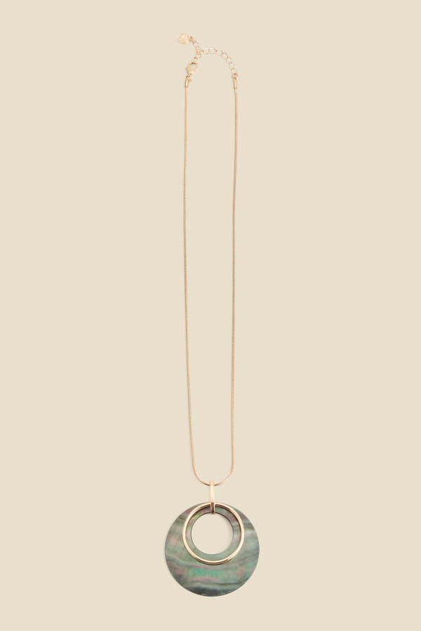 Gold Round Pendant Necklace
