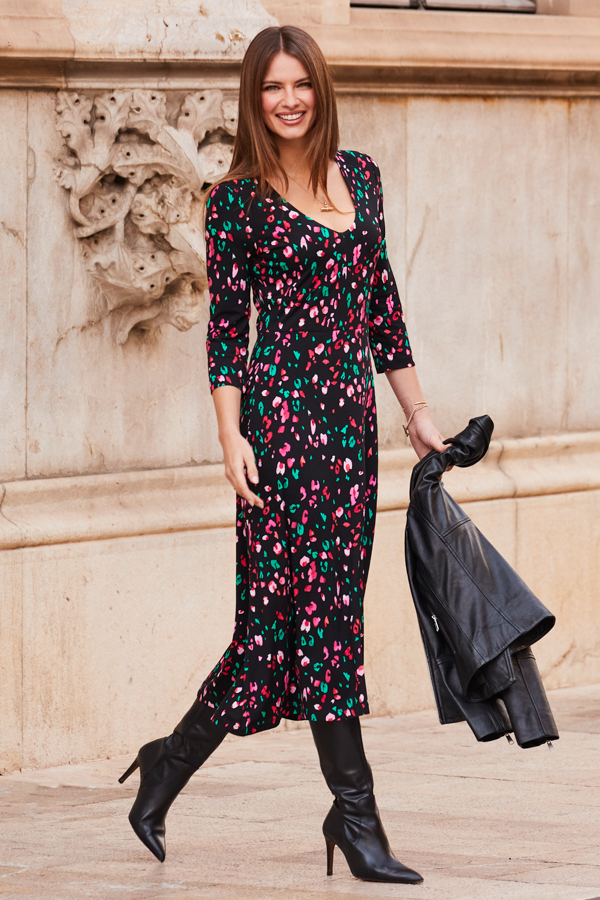 green emerald velvet dress Green Leopard Print Long Sleeve Smock Midi Dress – AX Paris